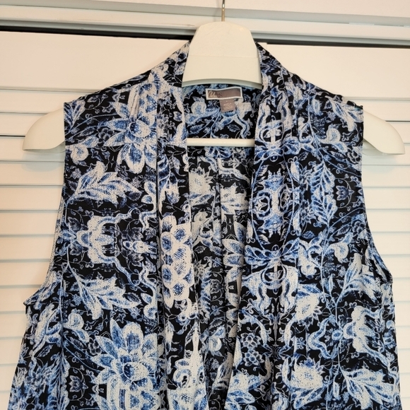 Chelsea28 Faux Wrap Sleeveless Floral Blouse Loose Blue Pullover Lightweight‎ V - Picture 4 of 13